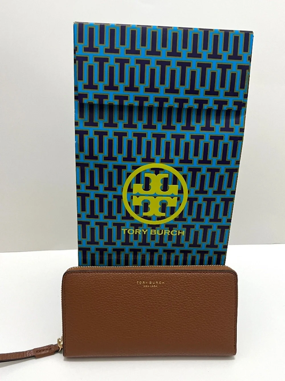NWT Tory Burch Perry Zip Continental Wallet - Light Umber